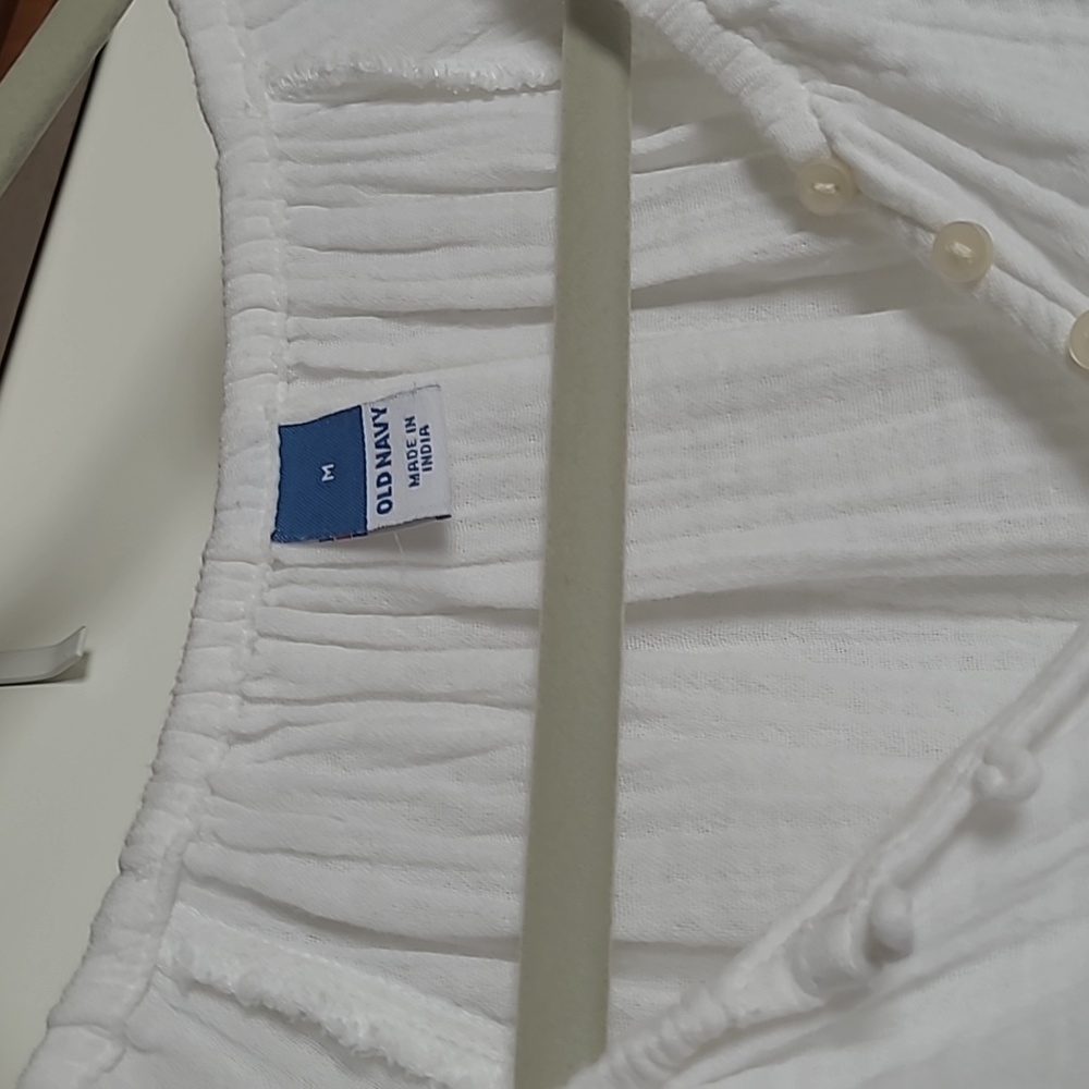 Linen Top - Picture 2 of 2